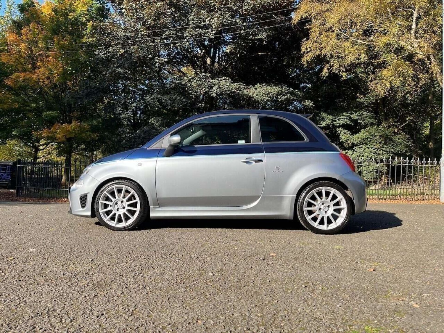 Used Abarth 695 2018 for sale - 76462043: Photo 2