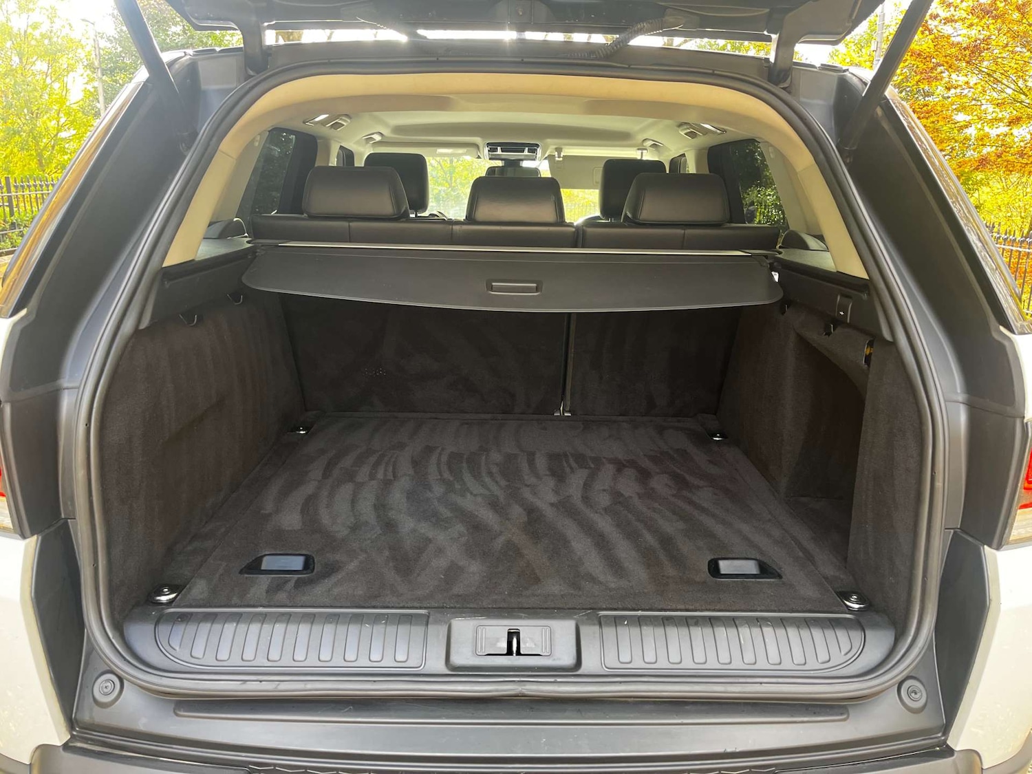 Used Land Rover Range Rover Sport 2016 for sale - 76462045: Photo 41