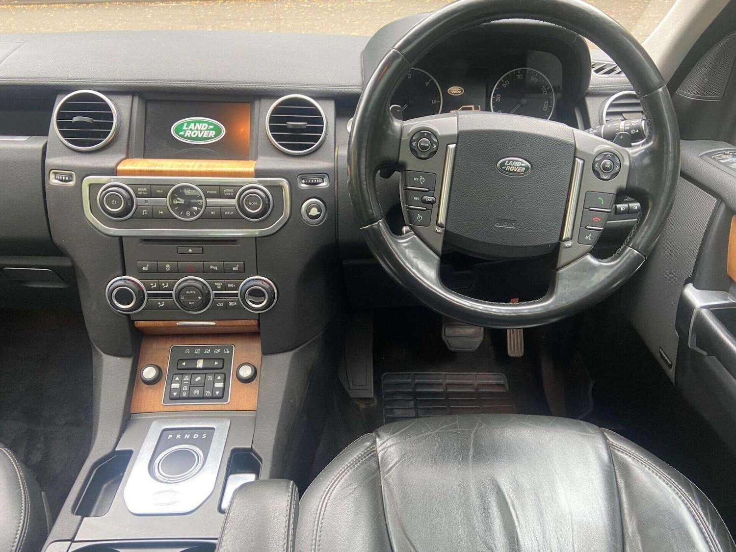 Used Land Rover Discovery 2015 for sale - 76462079: Photo 15