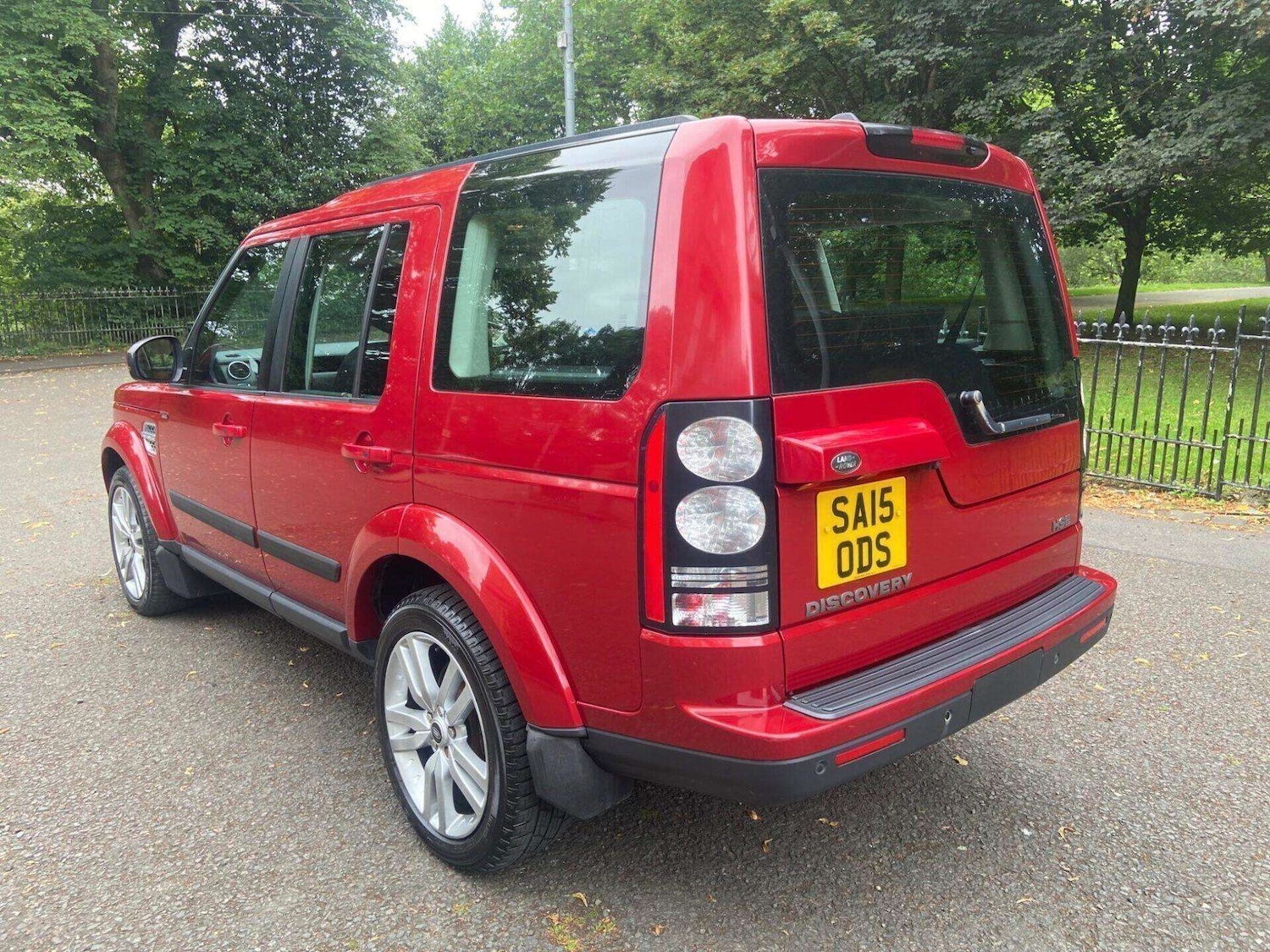 Used Land Rover Discovery 2015 for sale - 76462079: Photo 21