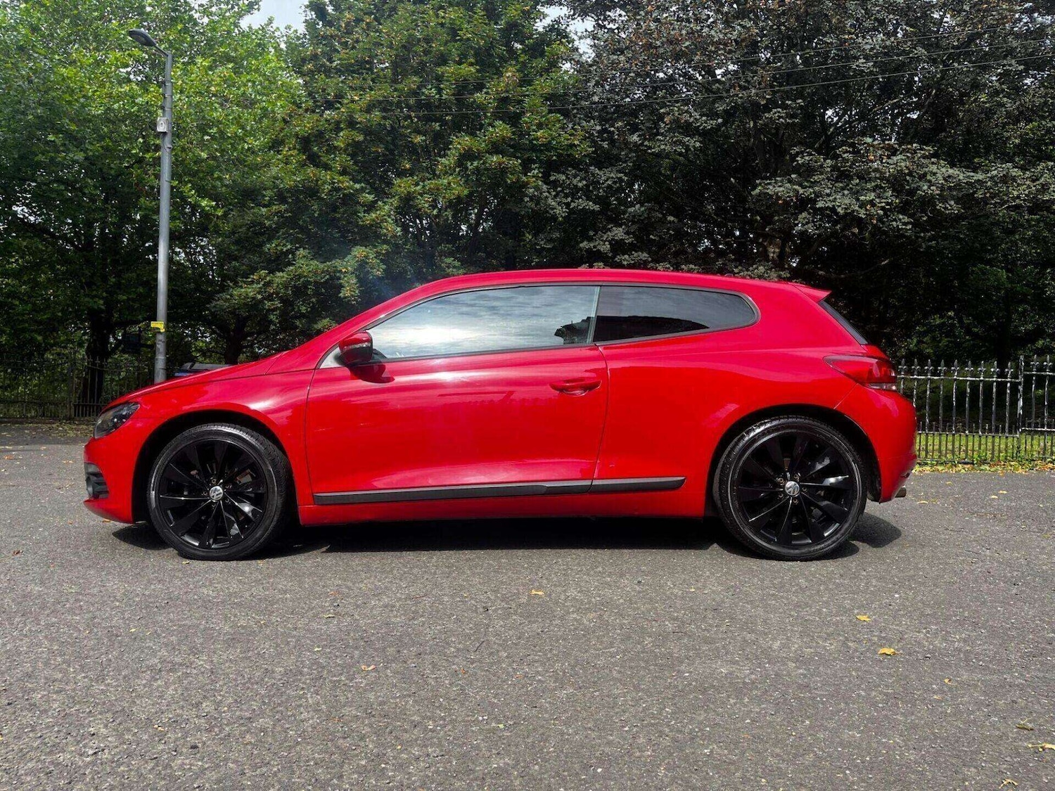 Used Volkswagen Scirocco 2014 for sale - 77128520: Photo 2