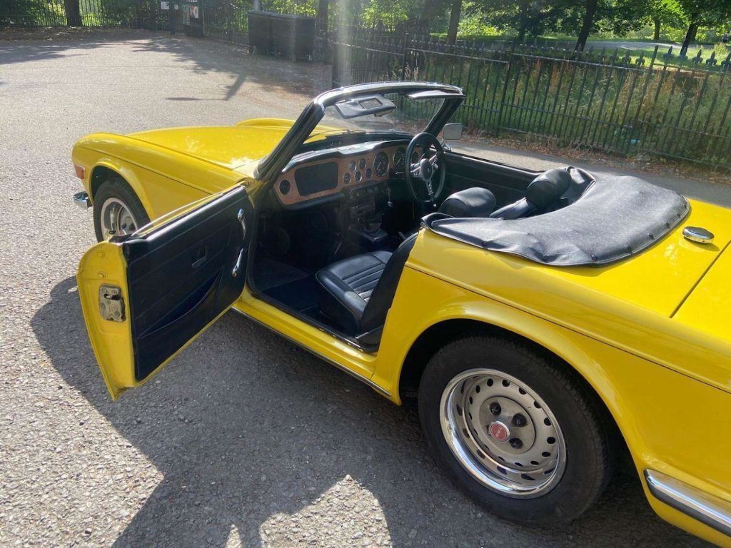 Used Triumph TR6 1975 for sale - 77128561: Photo 30