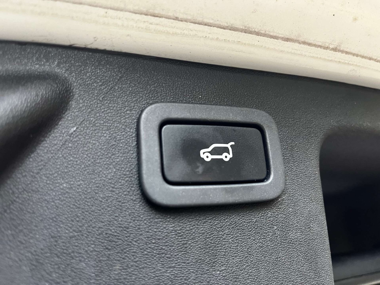 Used Land Rover Discovery Sport 2015 for sale - 76462062: Photo 15