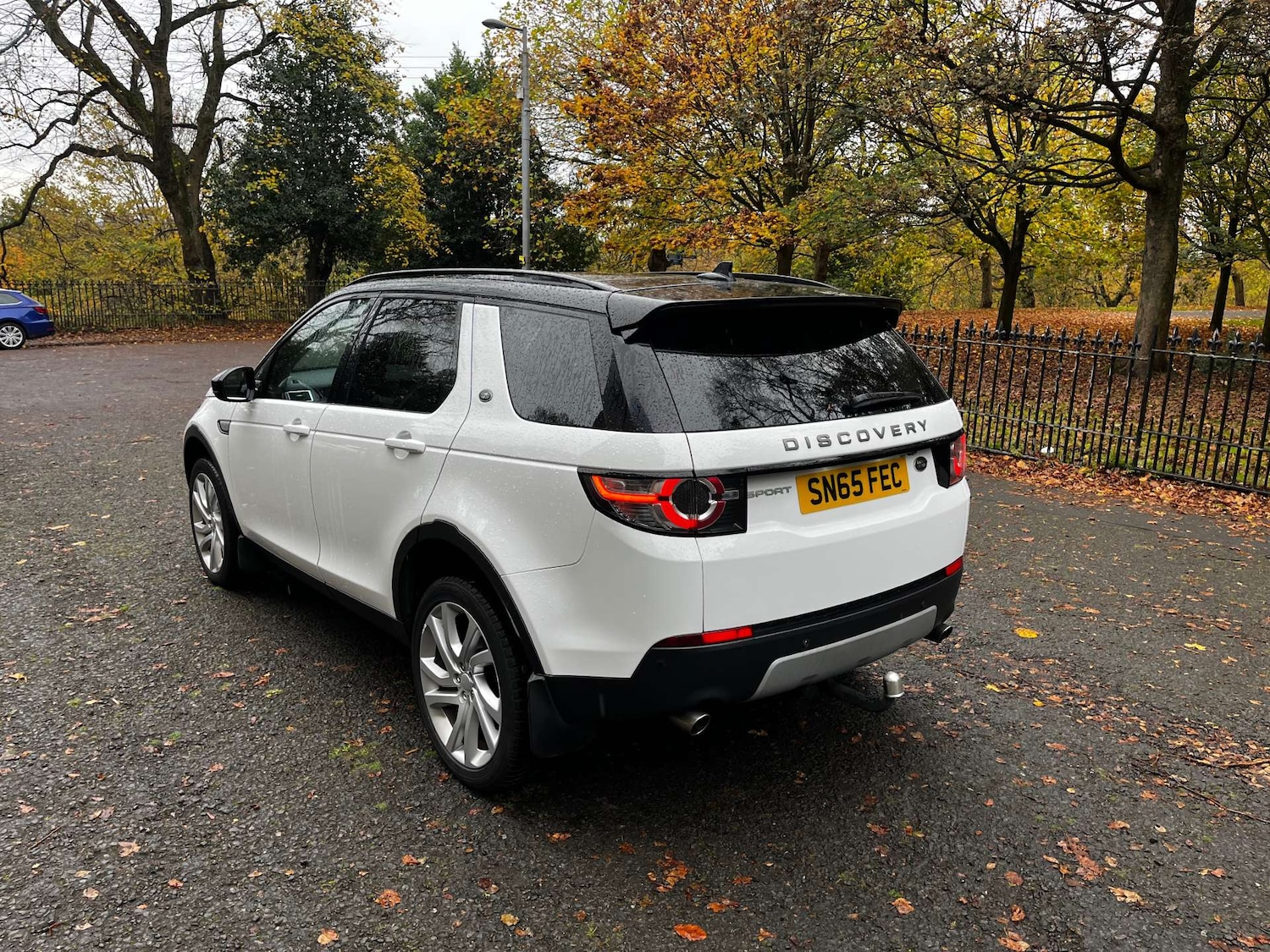 Used Land Rover Discovery Sport 2015 for sale - 76462062: Photo 3