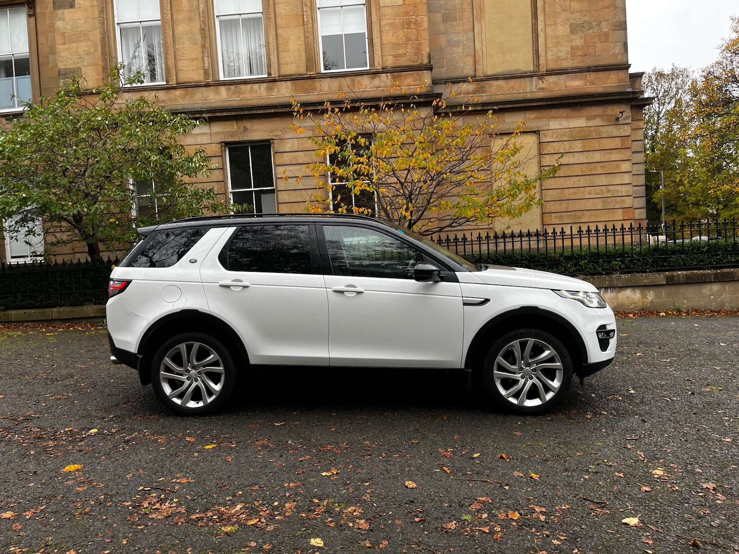 Used Land Rover Discovery Sport 2015 for sale - 76462062: Photo 6