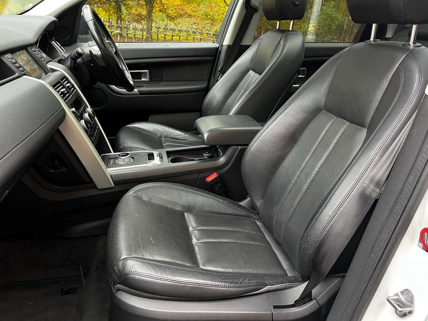 Used Land Rover Discovery Sport 2015 for sale - 76462062: Photo 9