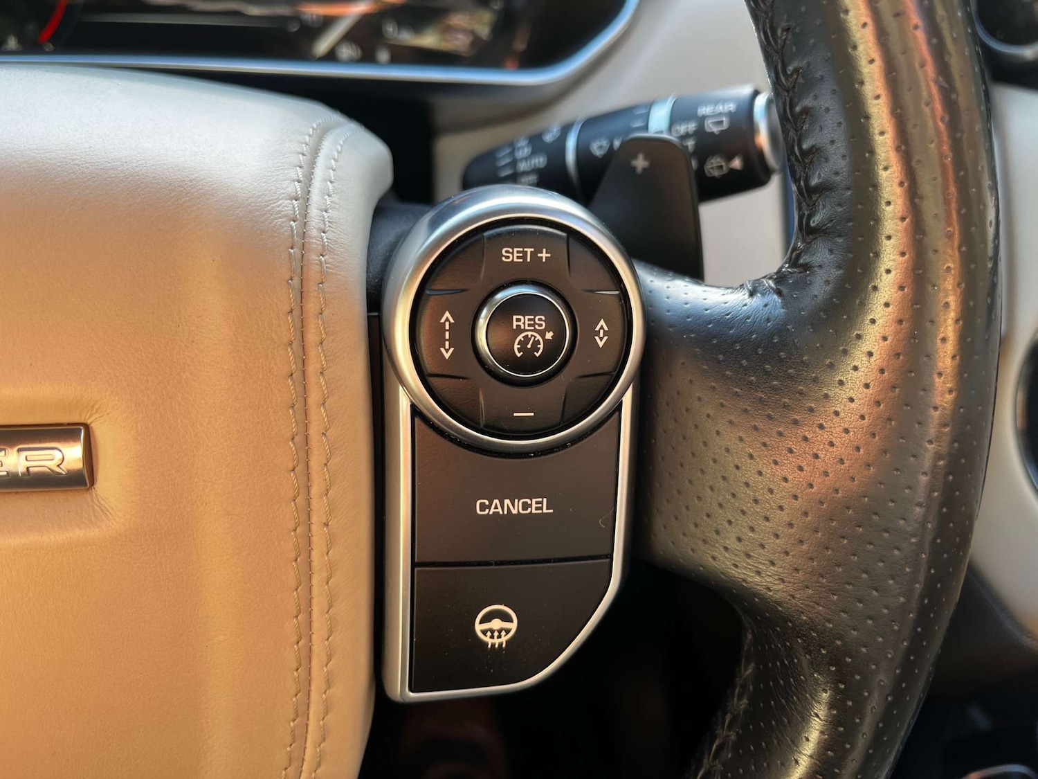 Used Land Rover Range Rover Sport 2014 for sale - 76567744: Photo 43