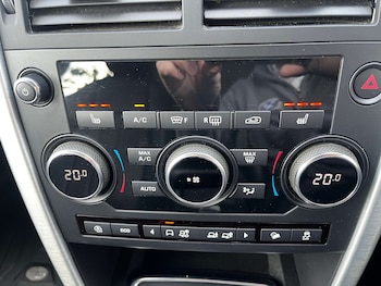 Used Land Rover Discovery Sport 2019 for sale - 78837889: Photo