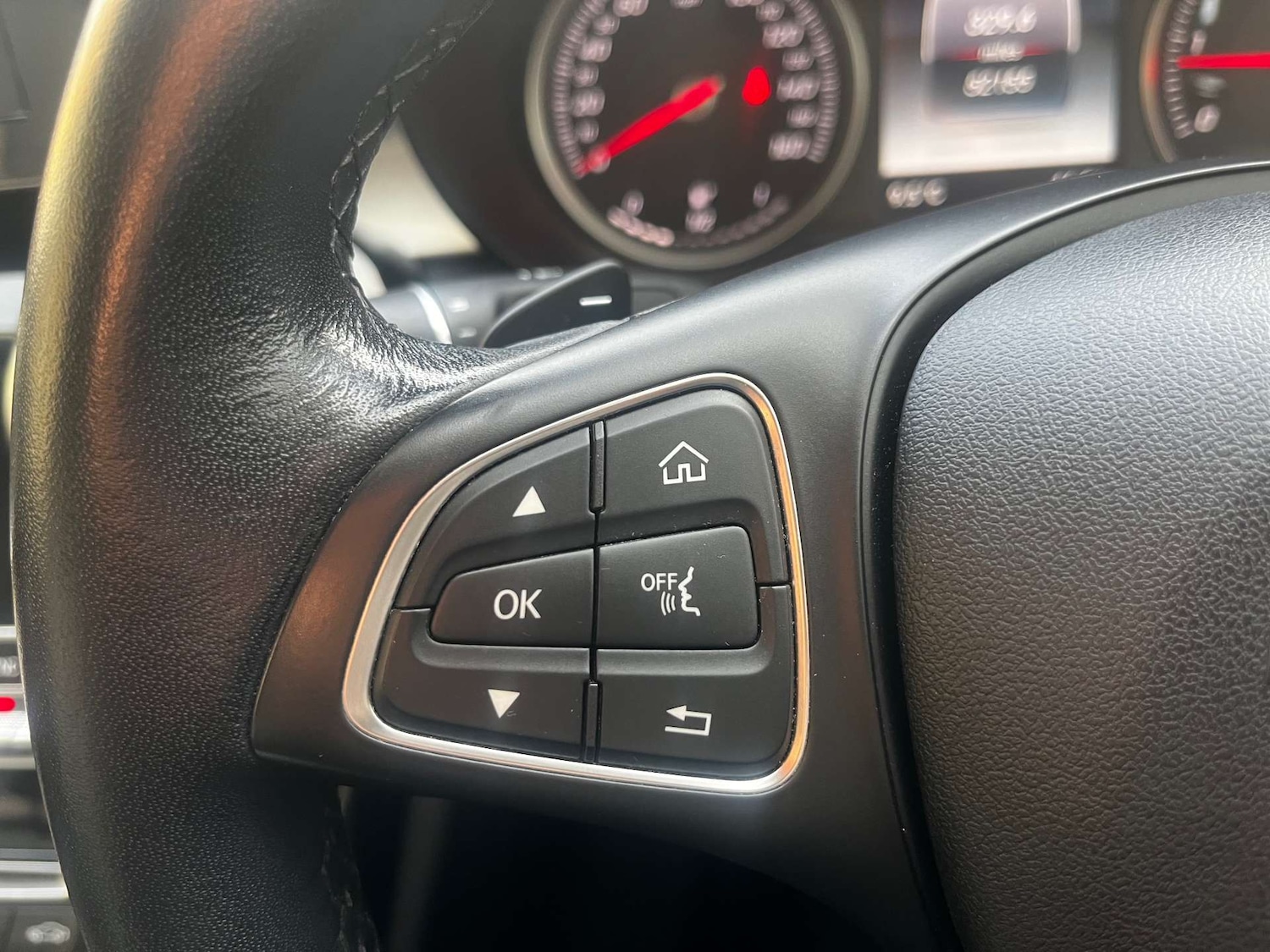 Used Mercedes-Benz C Class 2018 for sale - 77616138: Photo 46