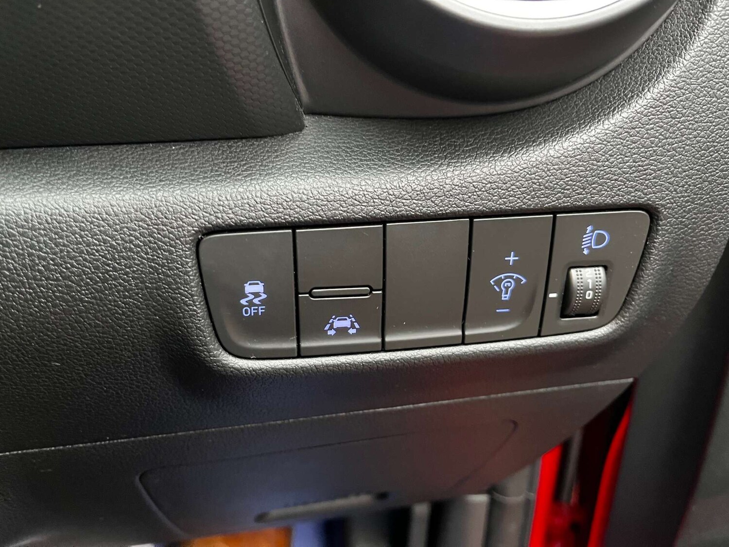 Used Hyundai KONA 2018 for sale - 77128593: Photo 45