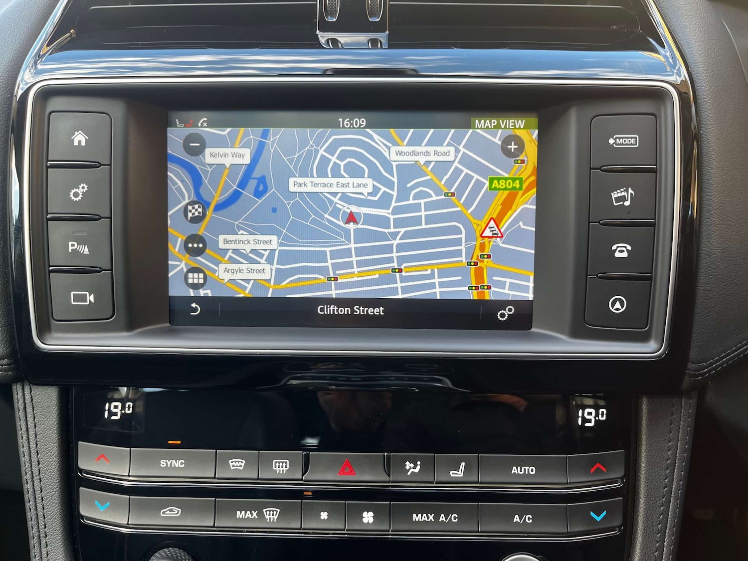 Used Jaguar F-Pace 2017 for sale - 77128540: Photo 10