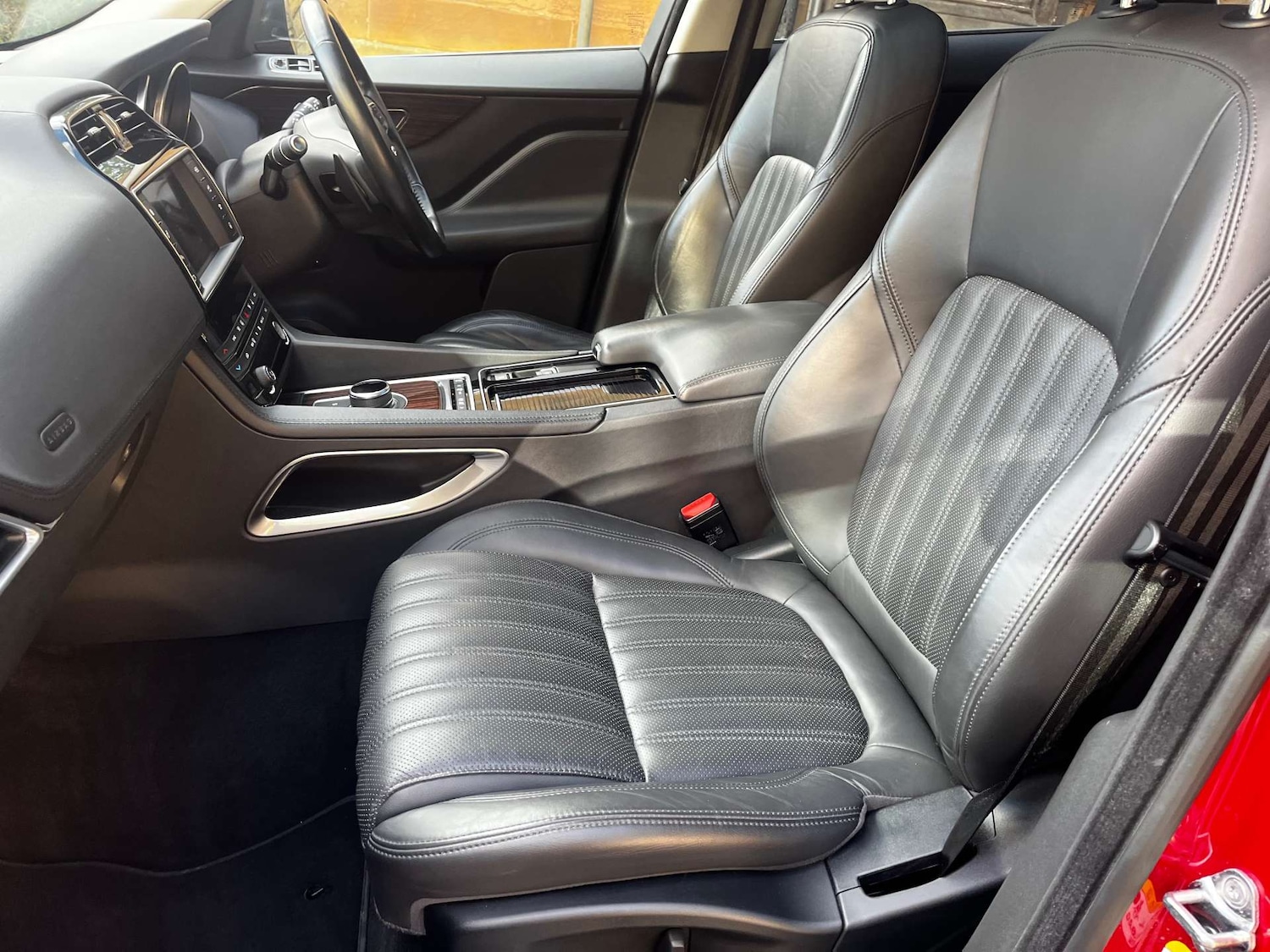 Used Jaguar F-Pace 2017 for sale - 77128540: Photo 17