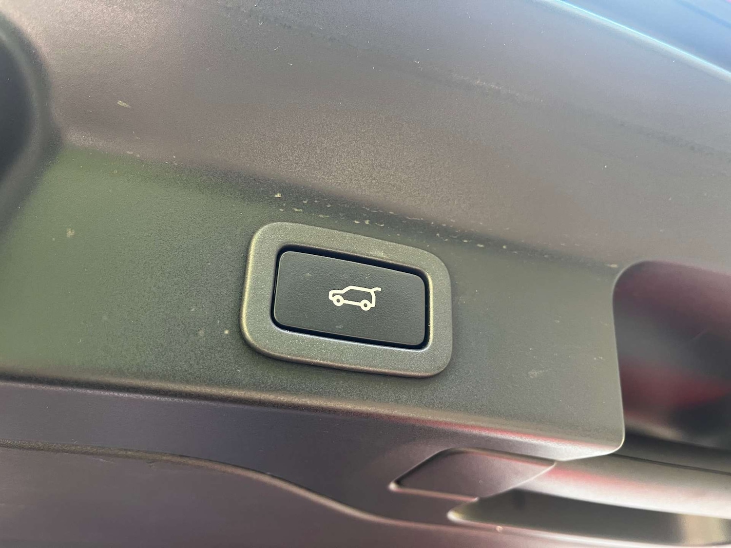 Used Jaguar F-Pace 2017 for sale - 77128540: Photo 51