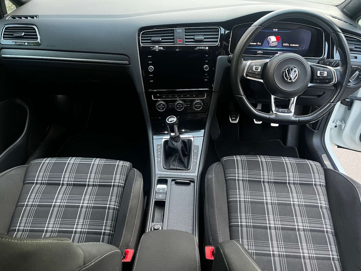 Used Volkswagen Golf 2018 for sale - 77128589: Photo 8