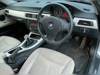Used BMW 3 Series 2011 for sale - 77804910: Photo