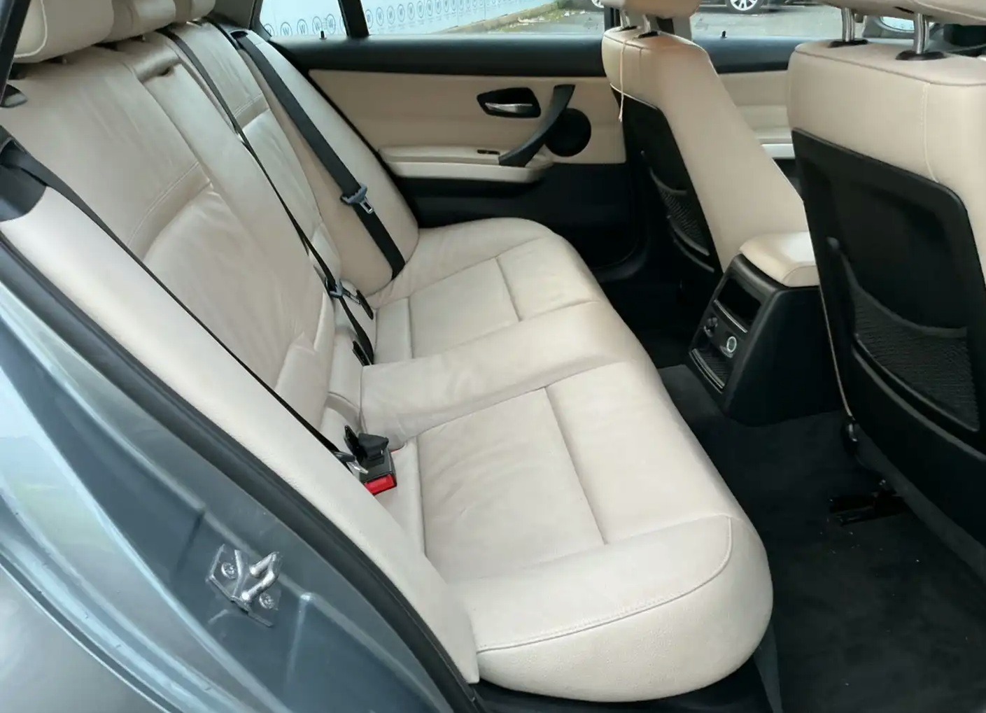 Used BMW 3 Series 2011 for sale - 77804910: Photo 3