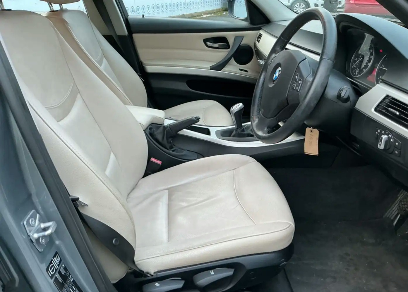 Used BMW 3 Series 2011 for sale - 77804910: Photo 4