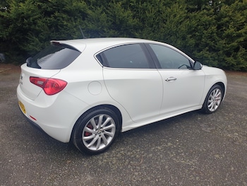 Used Alfa Romeo Giulietta 2012 for sale - 77779797: Photo