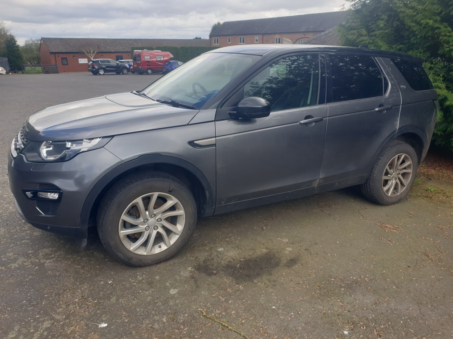 Used Land Rover Discovery Sport 2017 for sale - 78012343: Photo 2