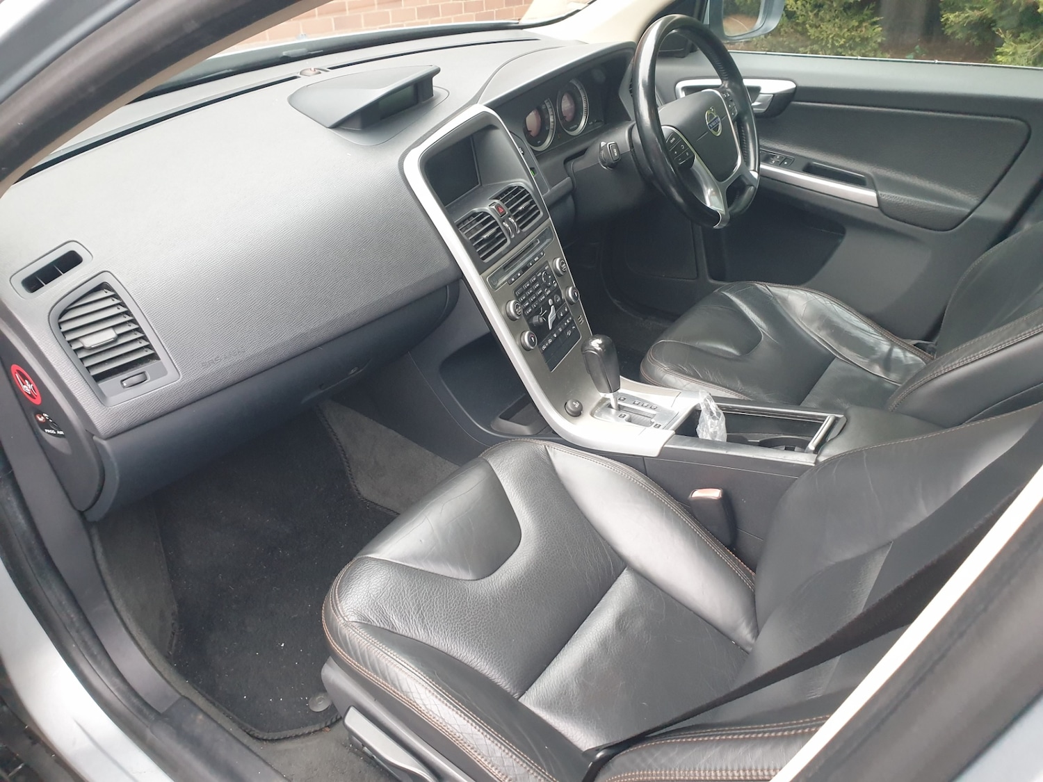 Used Volvo XC60 2010 for sale - 78045337: Photo 12