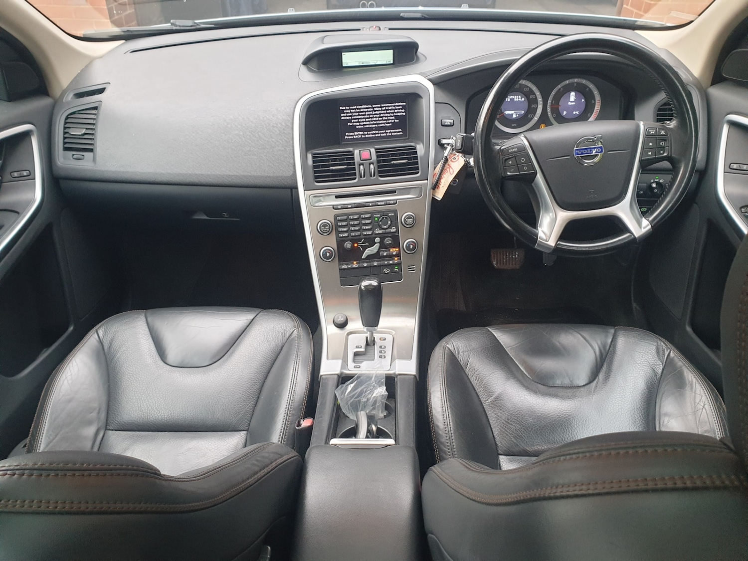 Used Volvo XC60 2010 for sale - 78045337: Photo 13