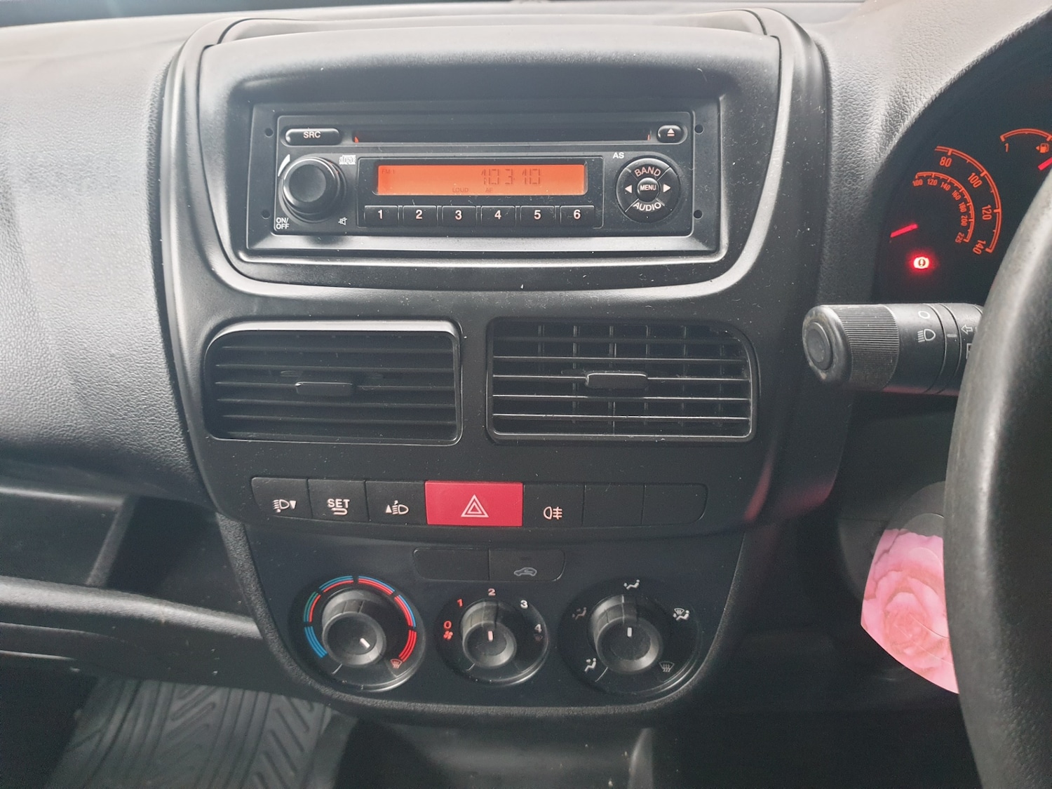 Used Vauxhall Combo 2017 for sale - 78134688: Photo 11