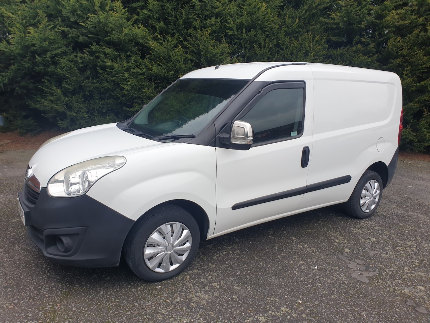 Used Vauxhall Combo 2017 for sale - 78134688: Photo 2