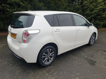 Used Toyota Verso 2013 for sale - 77691257: Photo