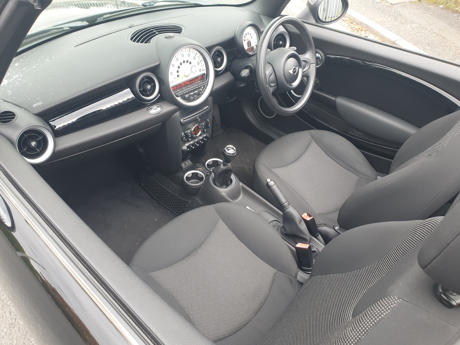 Used MINI Convertible 2013 for sale - 76302172: Photo 12
