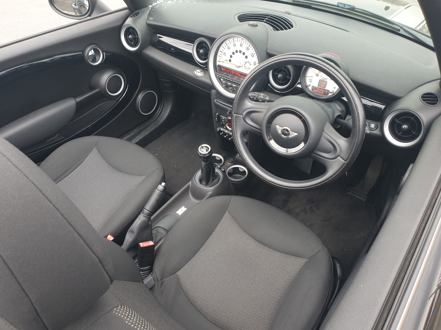 Used MINI Convertible 2013 for sale - 76302172: Photo 13