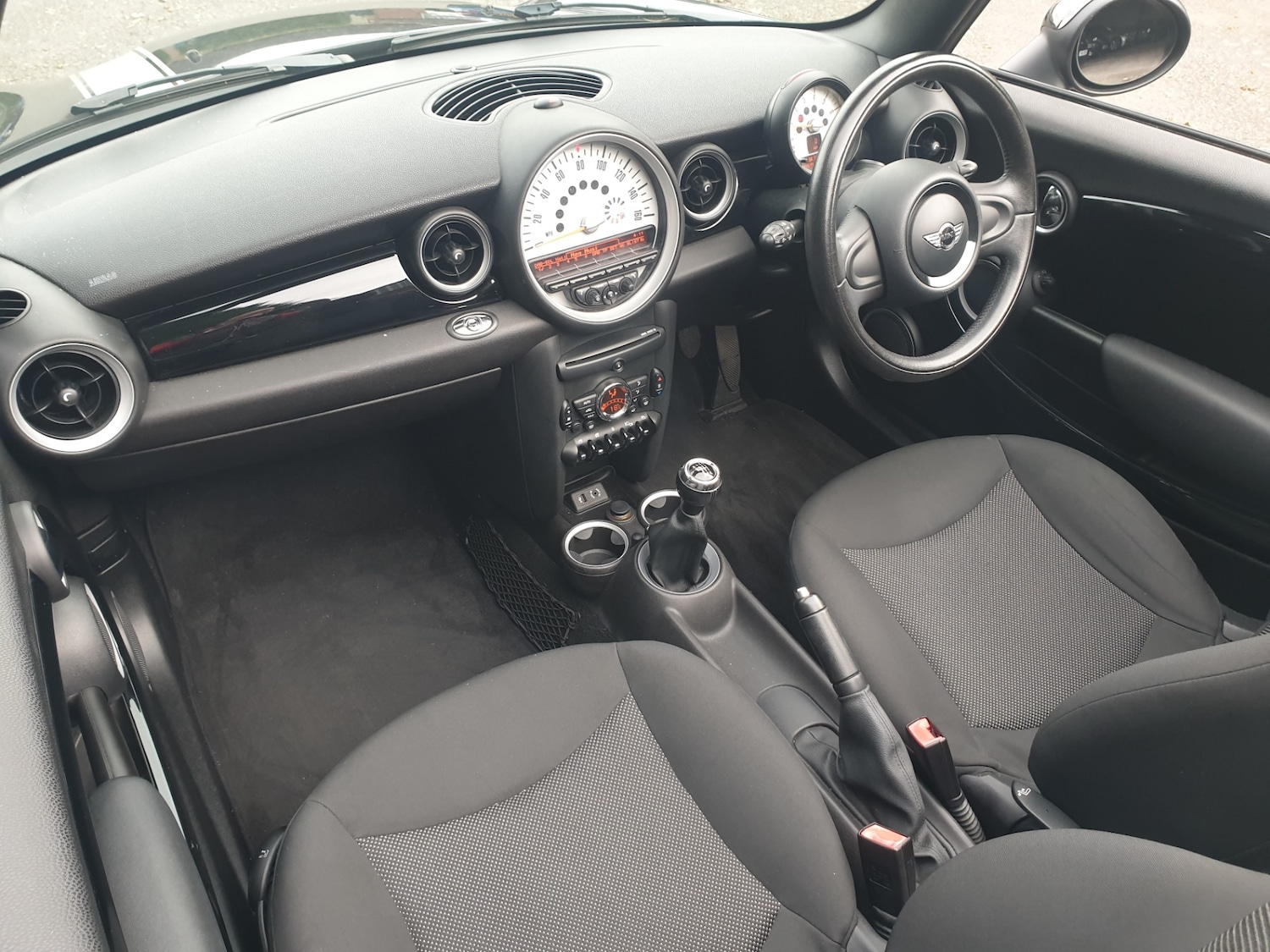 Used MINI Convertible 2013 for sale - 76302172: Photo 19