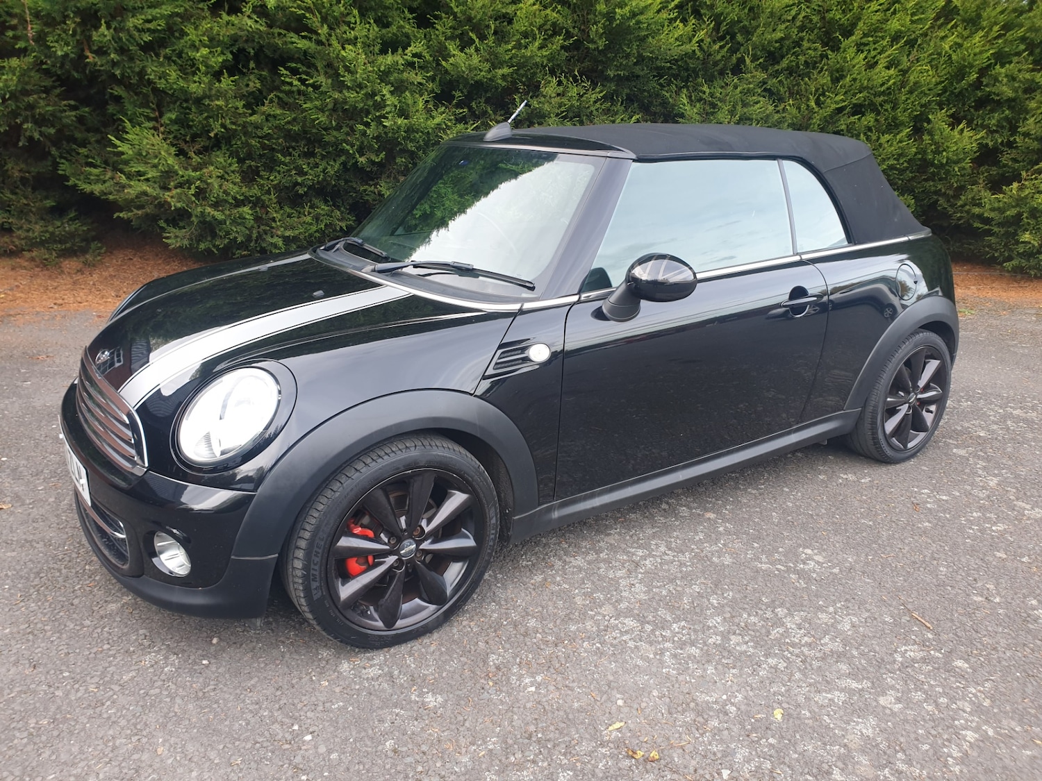Used MINI Convertible 2013 for sale - 76302172: Photo 2