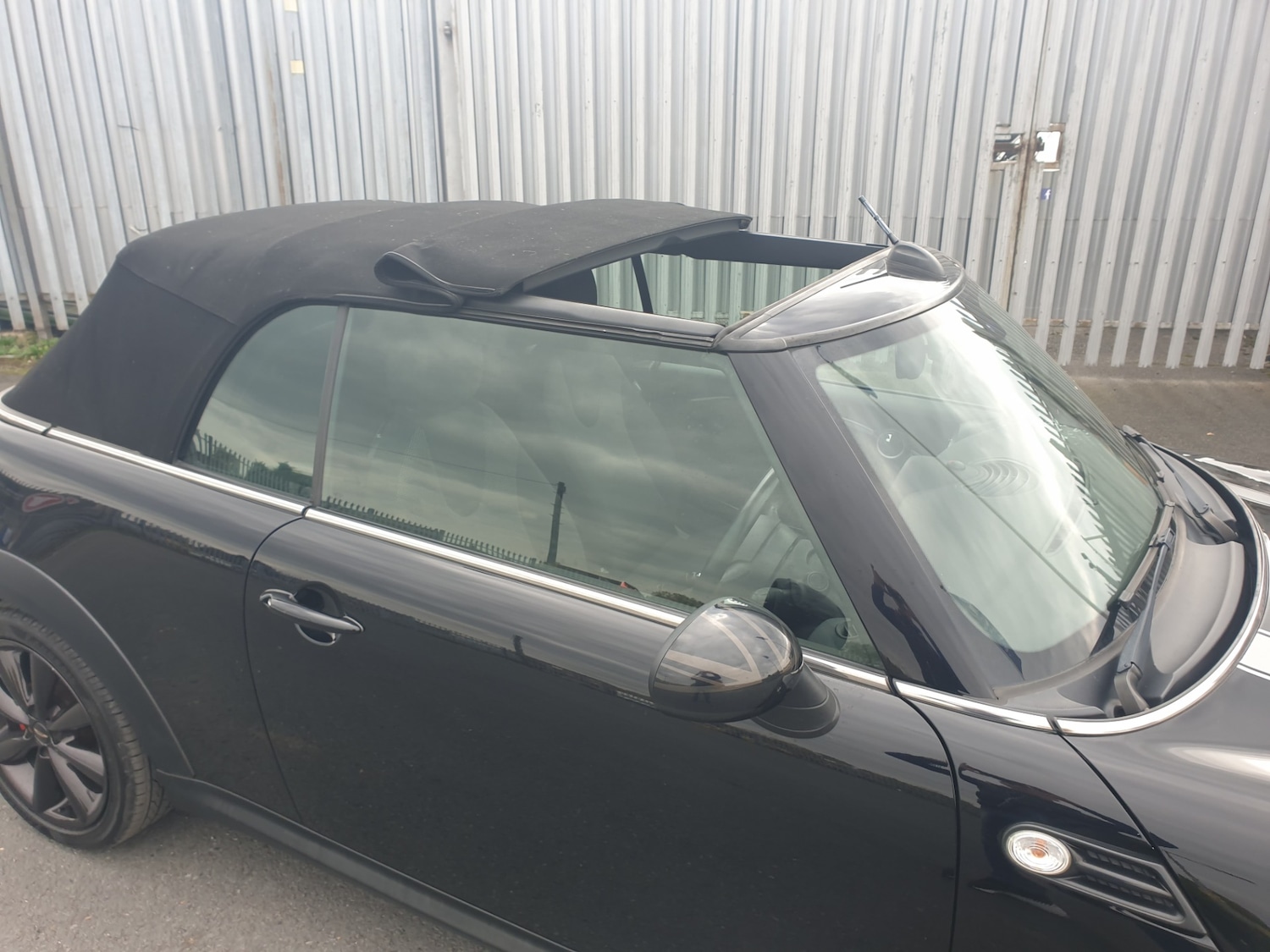 Used MINI Convertible 2013 for sale - 76302172: Photo 6