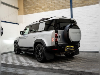 Used Land Rover Defender 2024 for sale - 78266802: Photo