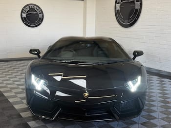 Used Lamborghini Aventador 2015 for sale - 79874355: Photo