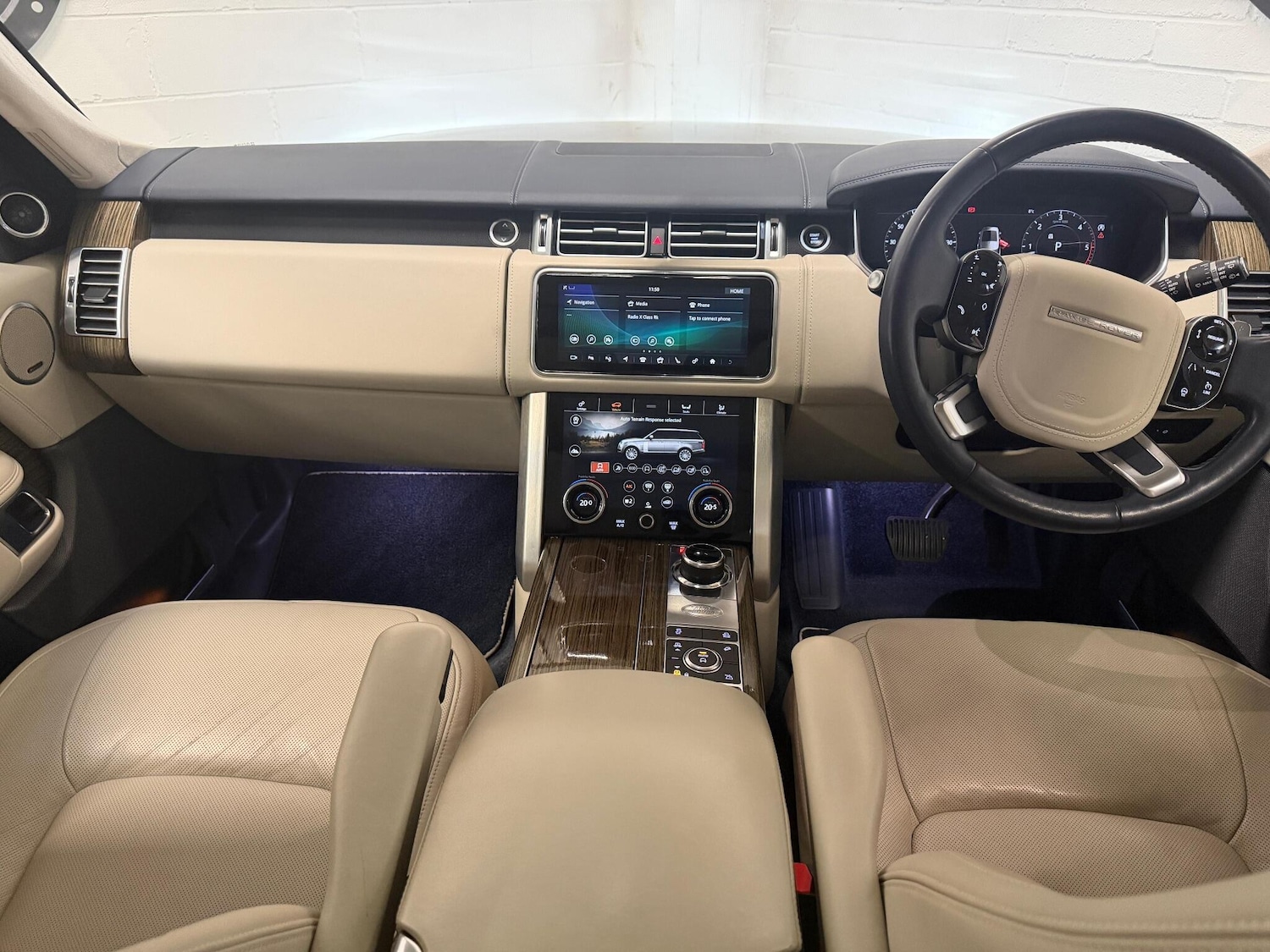 Used Land Rover Range Rover 2018 for sale - 77125230: Photo 3