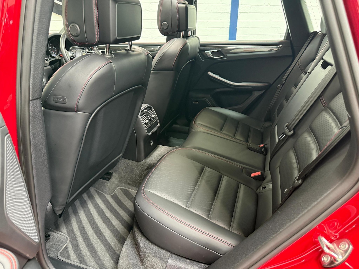 Used Porsche Macan 2022 for sale - 76690917: Photo 17