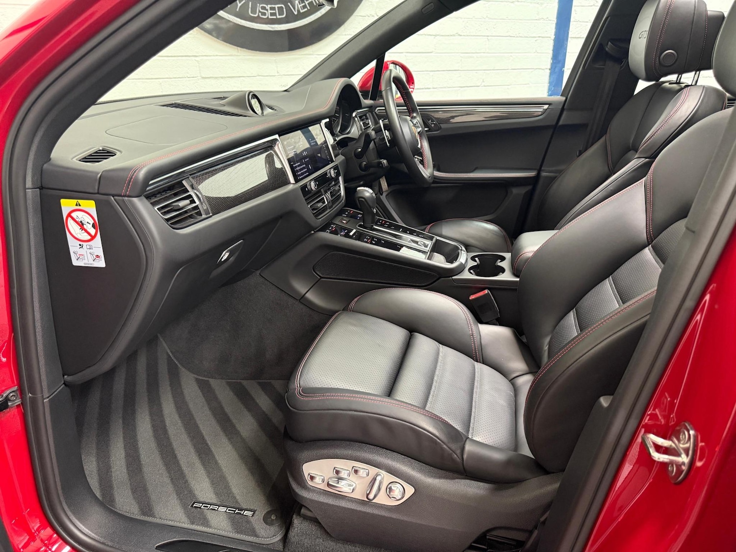 Used Porsche Macan 2022 for sale - 76690917: Photo 20