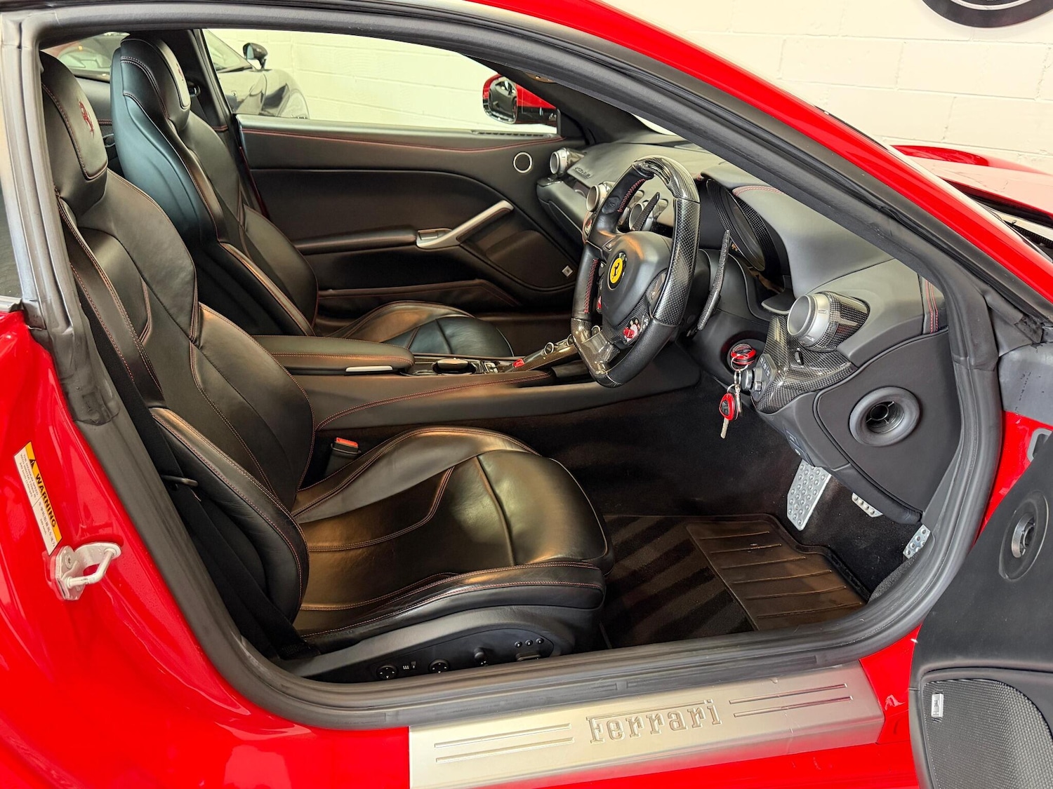Used Ferrari F12 Berlinetta 2015 for sale - 76854950: Photo 16
