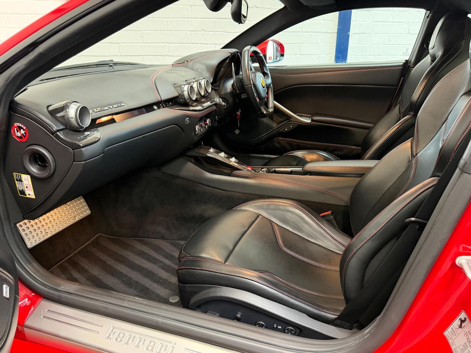 Used Ferrari F12 Berlinetta 2015 for sale - 76854950: Photo 3