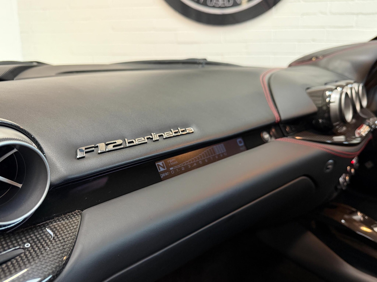 Used Ferrari F12 Berlinetta 2015 for sale - 76854950: Photo 5