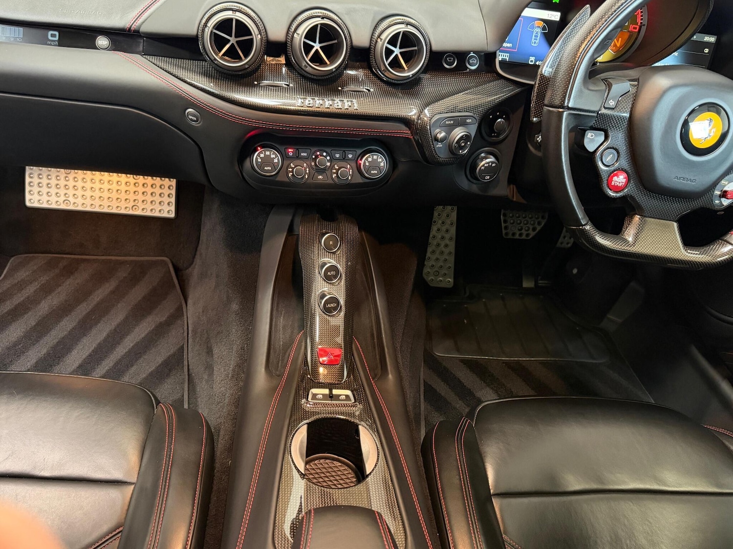 Used Ferrari F12 Berlinetta 2015 for sale - 76854950: Photo 8