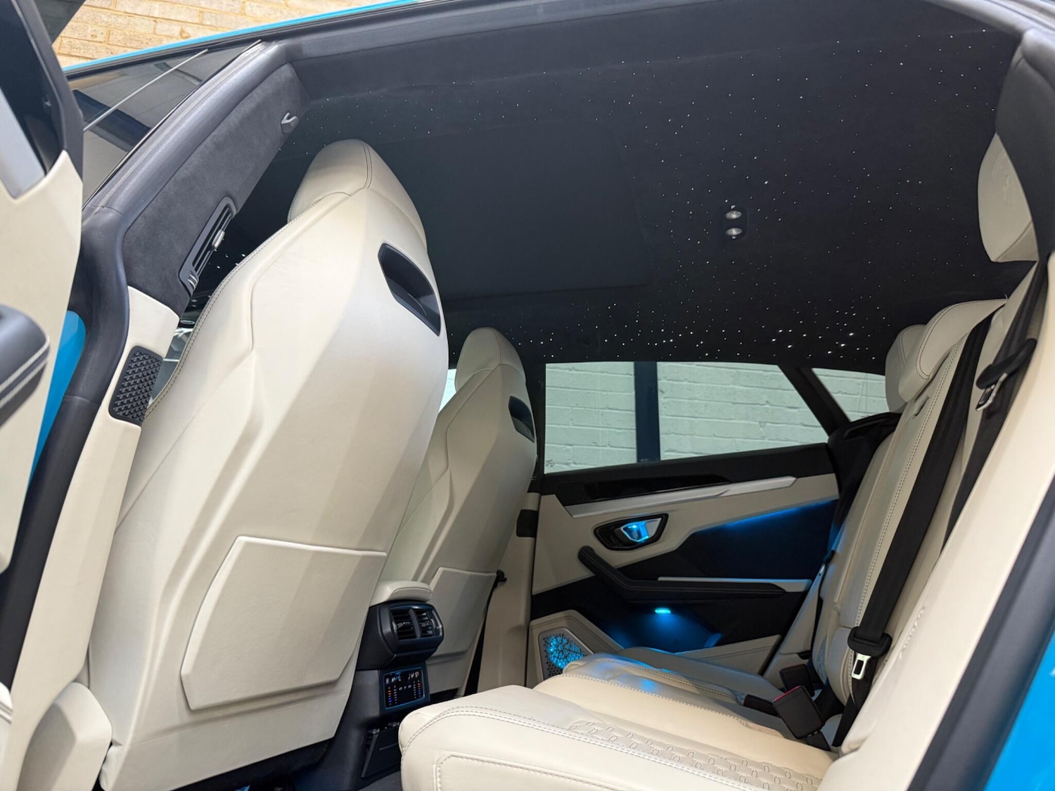 Used Lamborghini Urus 2020 for sale - 76909306: Photo 12