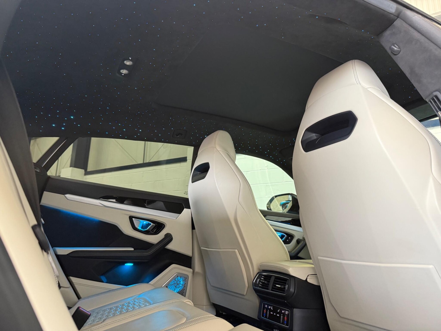 Used Lamborghini Urus 2020 for sale - 76909306: Photo 37