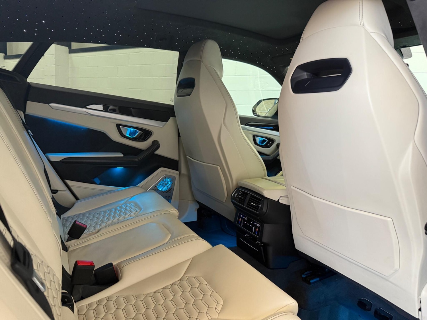 Used Lamborghini Urus 2020 for sale - 76909306: Photo 43