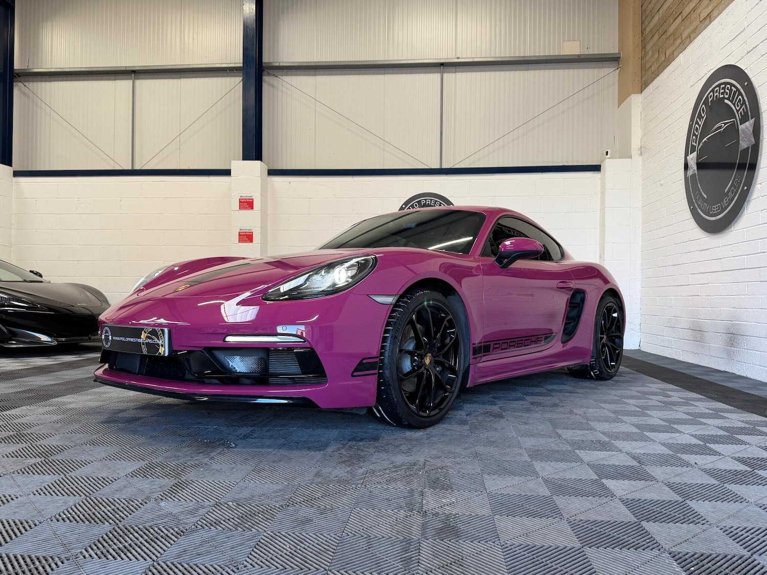 Used Porsche Cayman 2024 for sale - 76896430: Photo 11