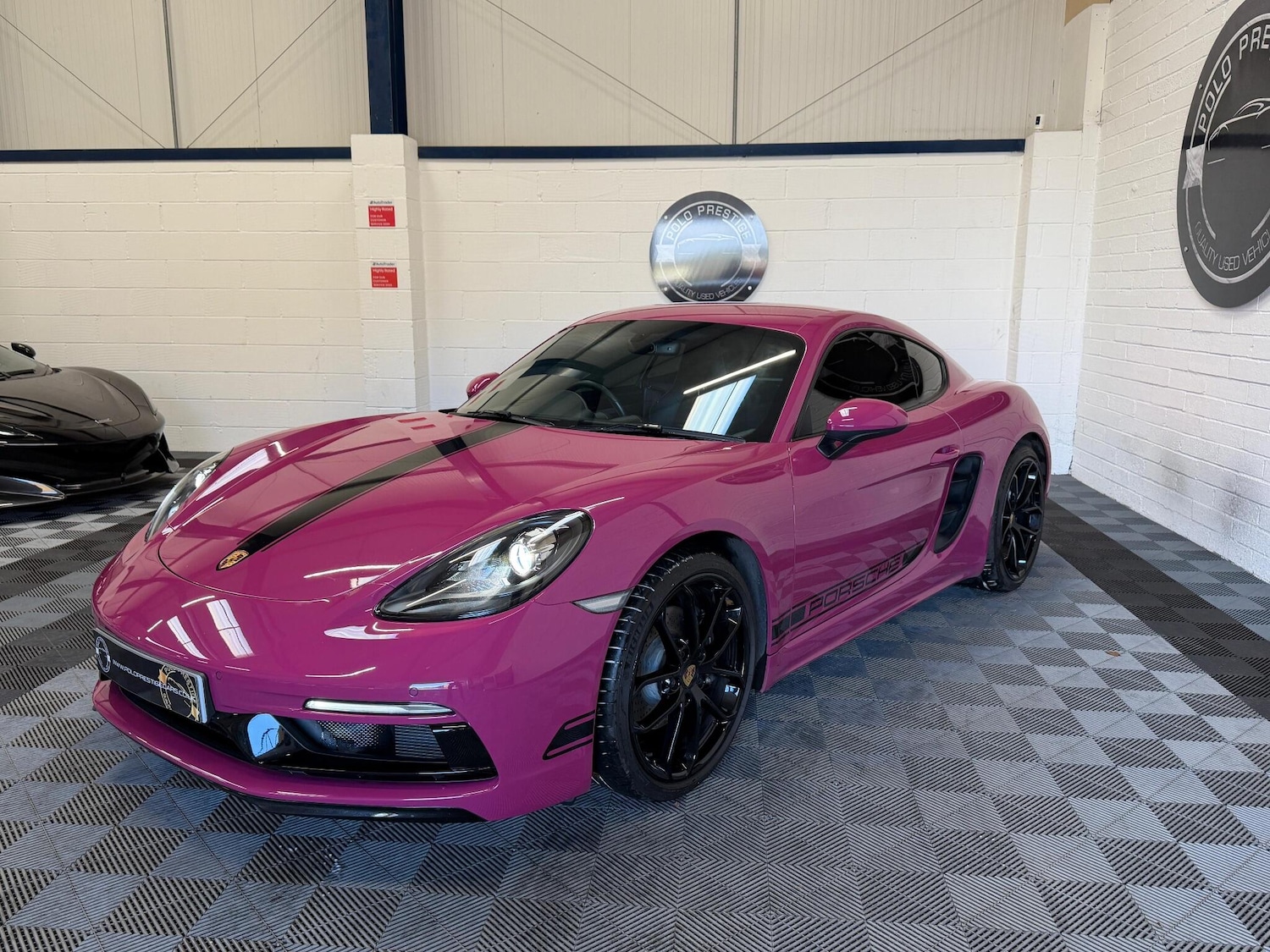 Used Porsche Cayman 2024 for sale - 76896430: Photo 13