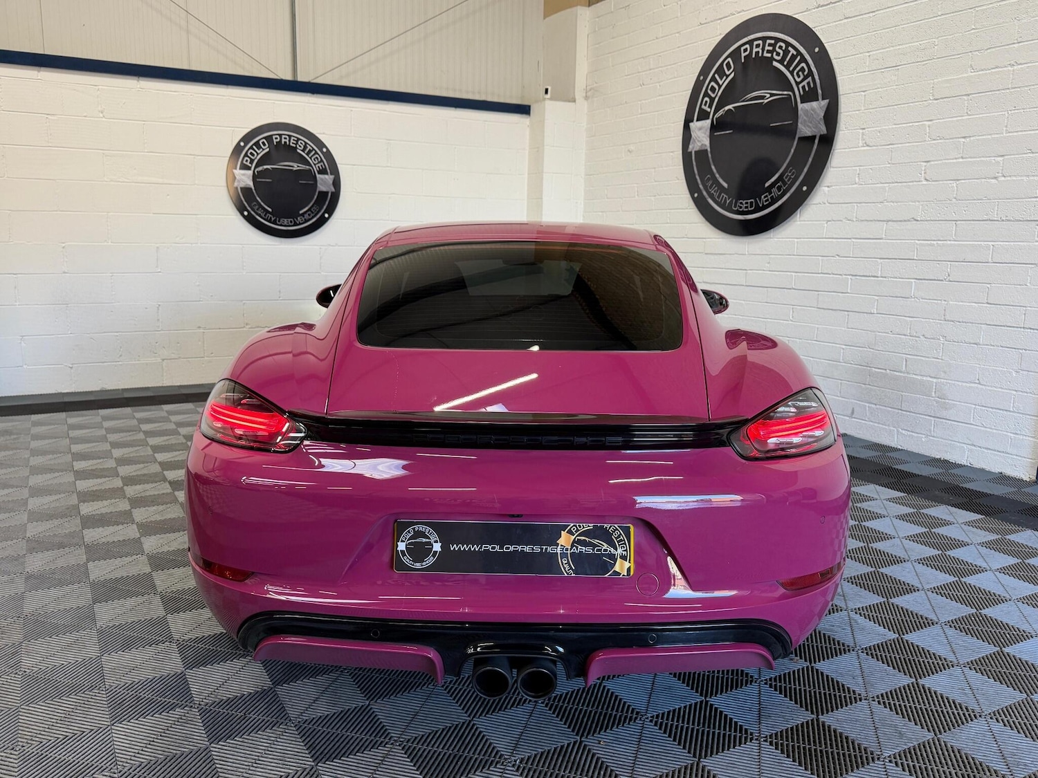 Used Porsche Cayman 2024 for sale - 76896430: Photo 6