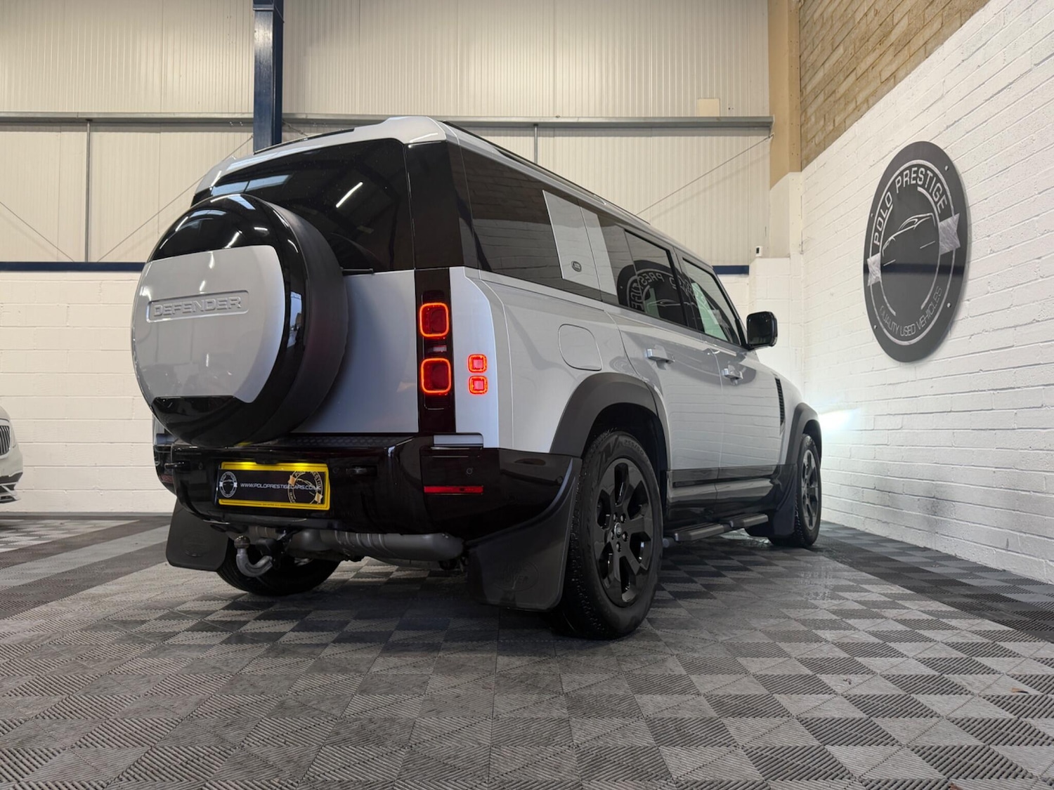 Used Land Rover Defender 2024 for sale - 77421223: Photo 11