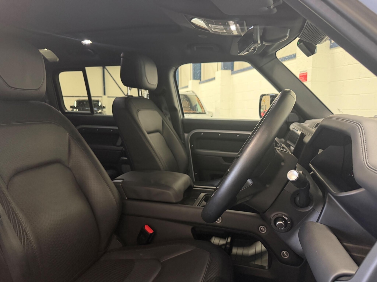 Used Land Rover Defender 2024 for sale - 77421223: Photo 17